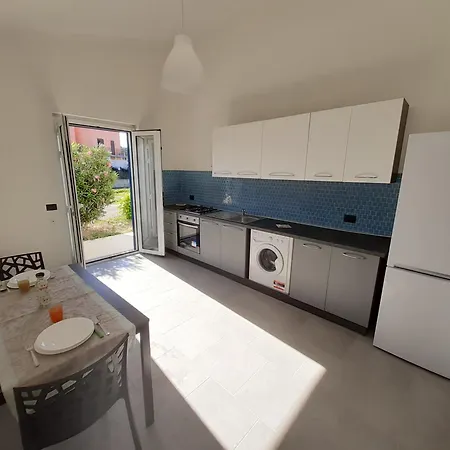 Campofelice Holidays East * كامبوفيليتْشّي دي روتْشّي