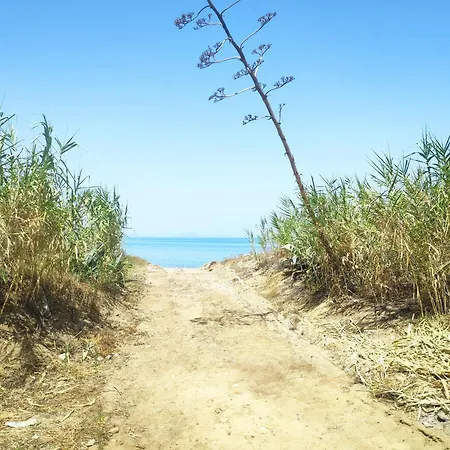 فيلة Campofelice Holidays East